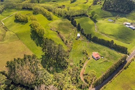 Photo of property in Makara Road, Te Popo, Stratford, 4394