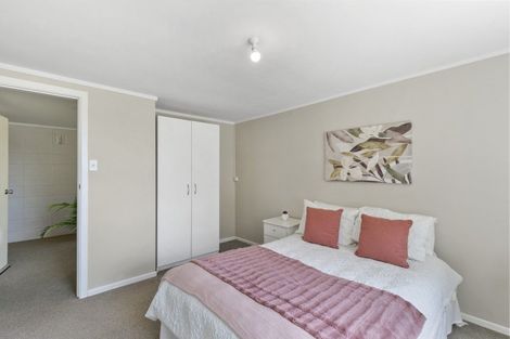 Photo of property in 15f1 Bloomsbury Grove, Newlands, Wellington, 6037