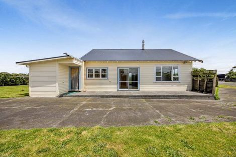 Photo of property in 45 Mcalpine Road, Hawera, 4672