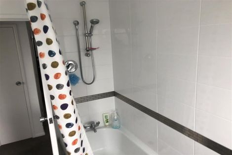 Photo of property in 3/11 Meeanee Quay, Westshore, Napier, 4110