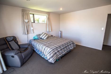 Photo of property in 12 Manuka Road, Huntly, 3700