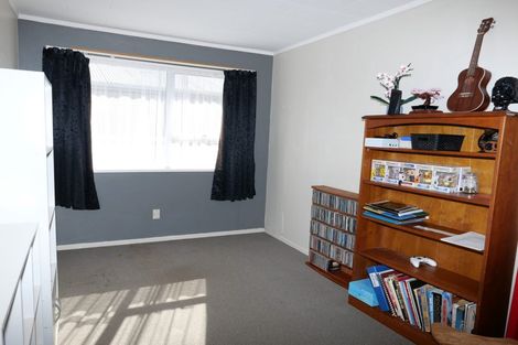 Photo of property in 16b Marere Avenue, Paraparaumu, 5032