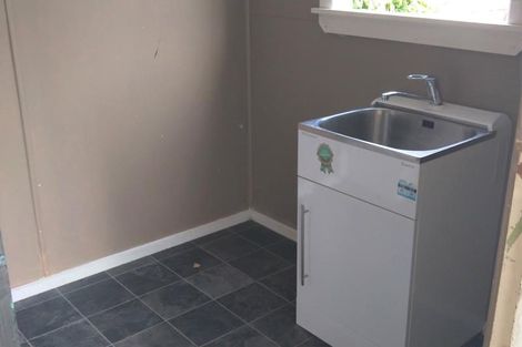 Photo of property in 152 Featherston Street, Palmerston North, 4410
