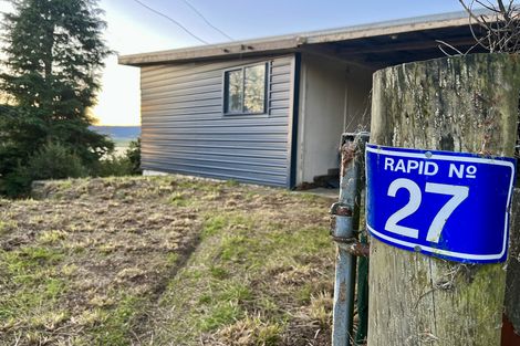 Photo of property in 27 Nore Street, Waihola, Milton, 9073