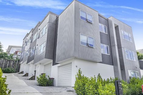 Photo of property in 12u1 Scotland Place, Hillcrest, Hamilton, 3216