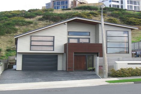 Photo of property in 25a Waverton Terrace, Churton Park, Wellington, 6037