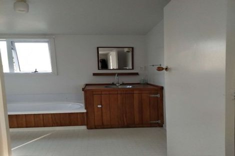 Photo of property in 5 Kyeburn Place, Avonhead, Christchurch, 8042