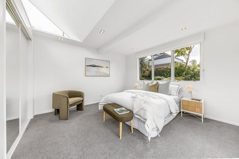 Photo of property in 16 Prestige Place, Castor Bay, Auckland, 0620