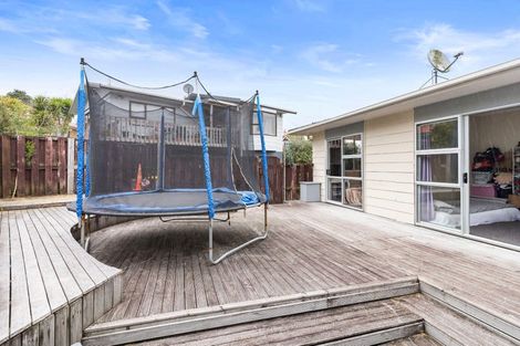 Photo of property in 14 Waari Avenue, Sunnyvale, Auckland, 0612
