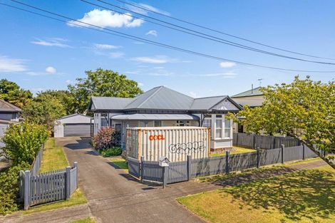 Photo of property in 11 Hurworth Place, College Estate, Whanganui, 4500