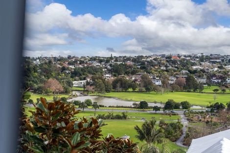Photo of property in 3/72 Sylvan Avenue, Northcote, Auckland, 0627