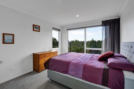 Photo of property in 4 Kakariki Lane, Waiwhakaiho, New Plymouth, 4312