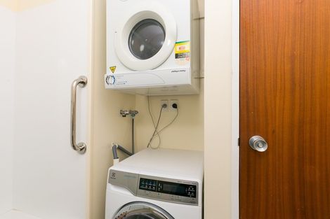 Photo of property in Hobson Court Flats, 66/70u Hobson Street, Thorndon, Wellington, 6011