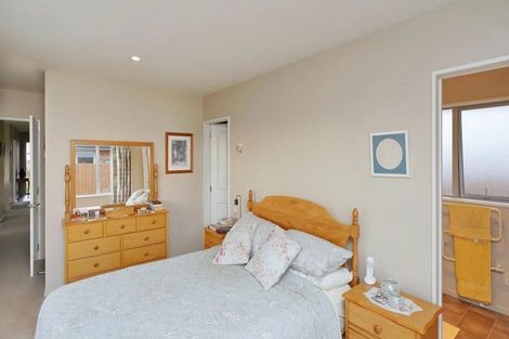 Photo of property in 17 Galatos Street, Rangiora, 7400