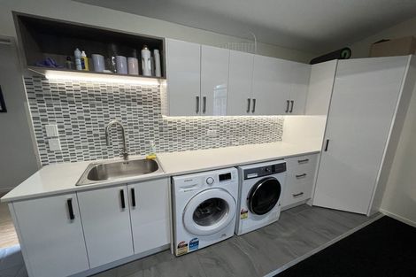 Photo of property in 8 Sunset Terrace, Waikanae Beach, Waikanae, 5036