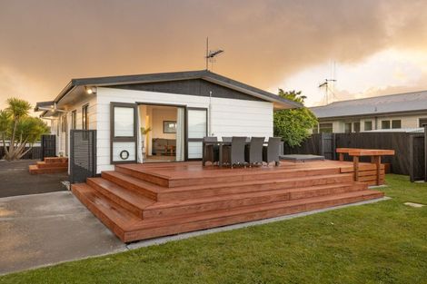 Photo of property in 5 Mckinley Place, Nawton, Hamilton, 3200