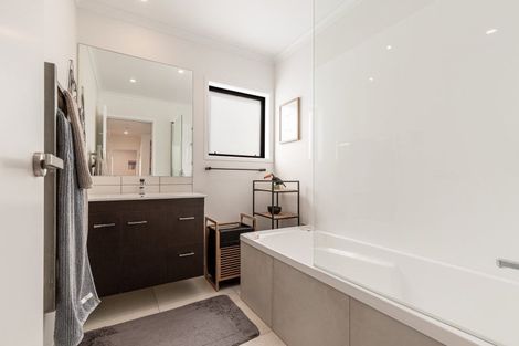 Photo of property in 28 Nugget Avenue, Hobsonville, Auckland, 0616