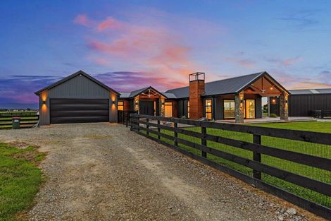 Photo of property in 77 Aranui Road, Kairanga, Palmerston North, 4475