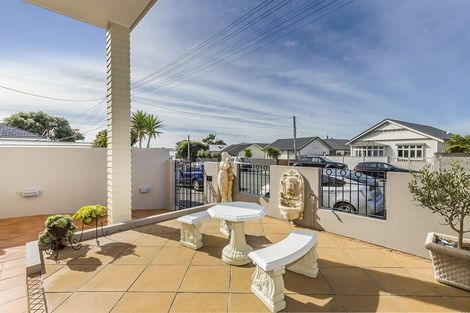 Photo of property in 26 Ferry Street, Seatoun, Wellington, 6022