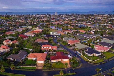 Photo of property in 26 Judd Place, Orewa, 0931