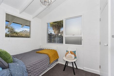 Photo of property in 2/23 Blighs Road, Strowan, Christchurch, 8052