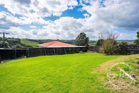 Photo of property in 103 Hurndall Street East, Maungaturoto, 0520