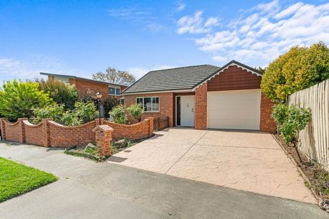Photo of property in 8 Reading Street, Upper Riccarton, Christchurch, 8041