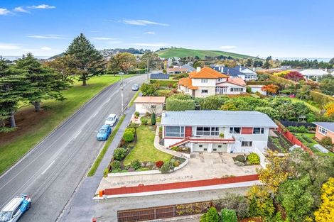 Photo of property in 100 Perth Street, Holmes Hill, Oamaru, 9401