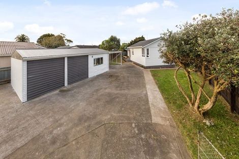 Photo of property in 7 Foster Place, Mangere East, Auckland, 2024