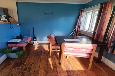 Photo of property in 23 Hawker Street, Mount Victoria, Wellington, 6011