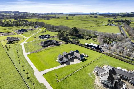 Photo of property in 5 Riverside Way, Clevedon, 2585