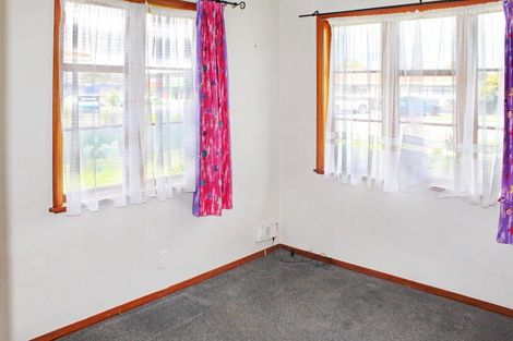 Photo of property in 99 College Street, Awapuni, Palmerston North, 4412