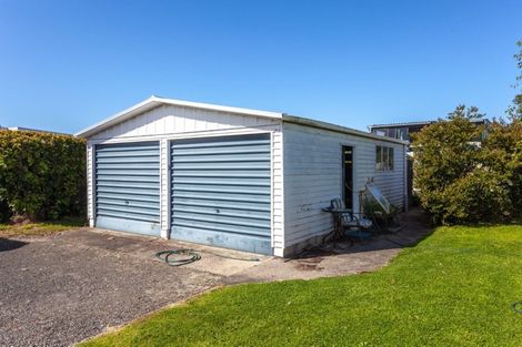 Photo of property in 211 Kiwi Road, Whangamata, 3620