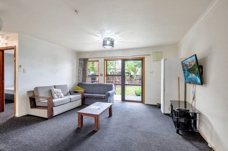 Photo of property in 518 Linwood Avenue, Woolston, Christchurch, 8062