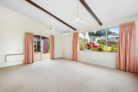 Photo of property in 94 Larsen Crescent, Tawa, Wellington, 5028