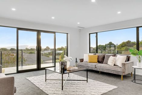 Photo of property in 68 Kakariki Grove, Waikanae, 5036