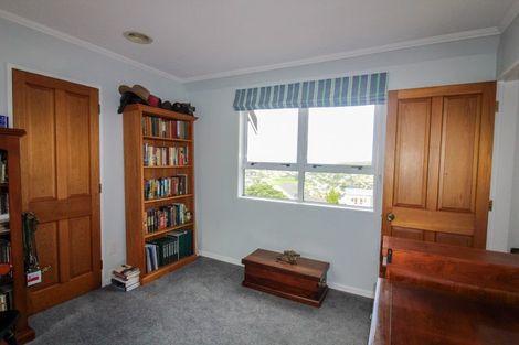 Photo of property in 28 Satara Crescent, Khandallah, Wellington, 6035