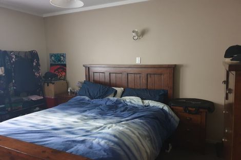 Photo of property in 126u2 Redwood Avenue, Tawa, Wellington, 5028