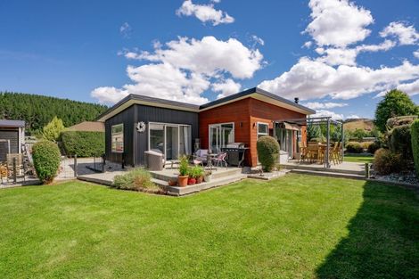 Photo of property in 7 Alice Burn Drive, Luggate, Cromwell, 9383