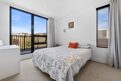 Photo of property in 27 Isitt Road, Hobsonville, Auckland, 0616