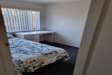 Photo of property in 11 Lowther Place, Taradale, Napier, 4112
