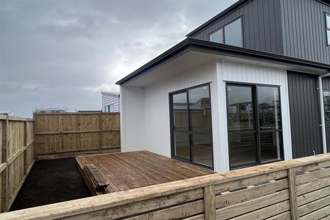 Photo of property in 23 Clayden Shuttleworth Street, Papakura, 2110