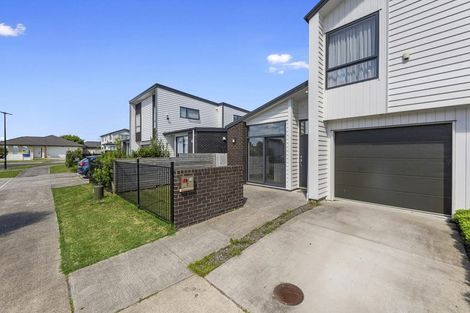 Photo of property in 15 Hoiho Road, Pukekohe, 2120
