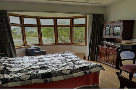 Photo of property in 136 Peel Street, Westport, 7825