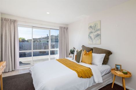 Photo of property in 7 Farnborough Street, Aranui, Christchurch, 8061