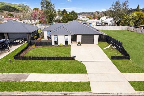 Photo of property in 24 Tiwhatiwha Crescent, Kawerau, 3127