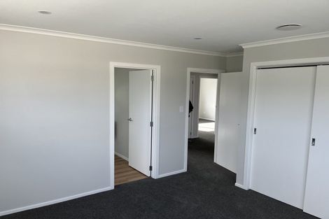 Photo of property in 1 Cynisca Crescent, Wallaceville, Upper Hutt, 5018