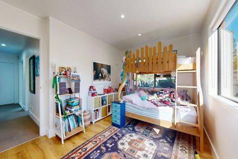 Photo of property in 60 Satara Crescent, Khandallah, Wellington, 6035