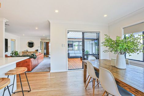Photo of property in 15 Pinotage Drive, Greenmeadows, Napier, 4112