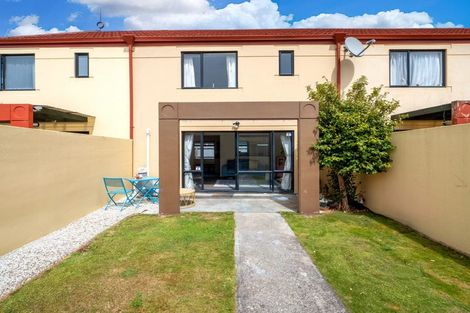 Photo of property in 42 Stanmore Road, Phillipstown, Christchurch, 8011
